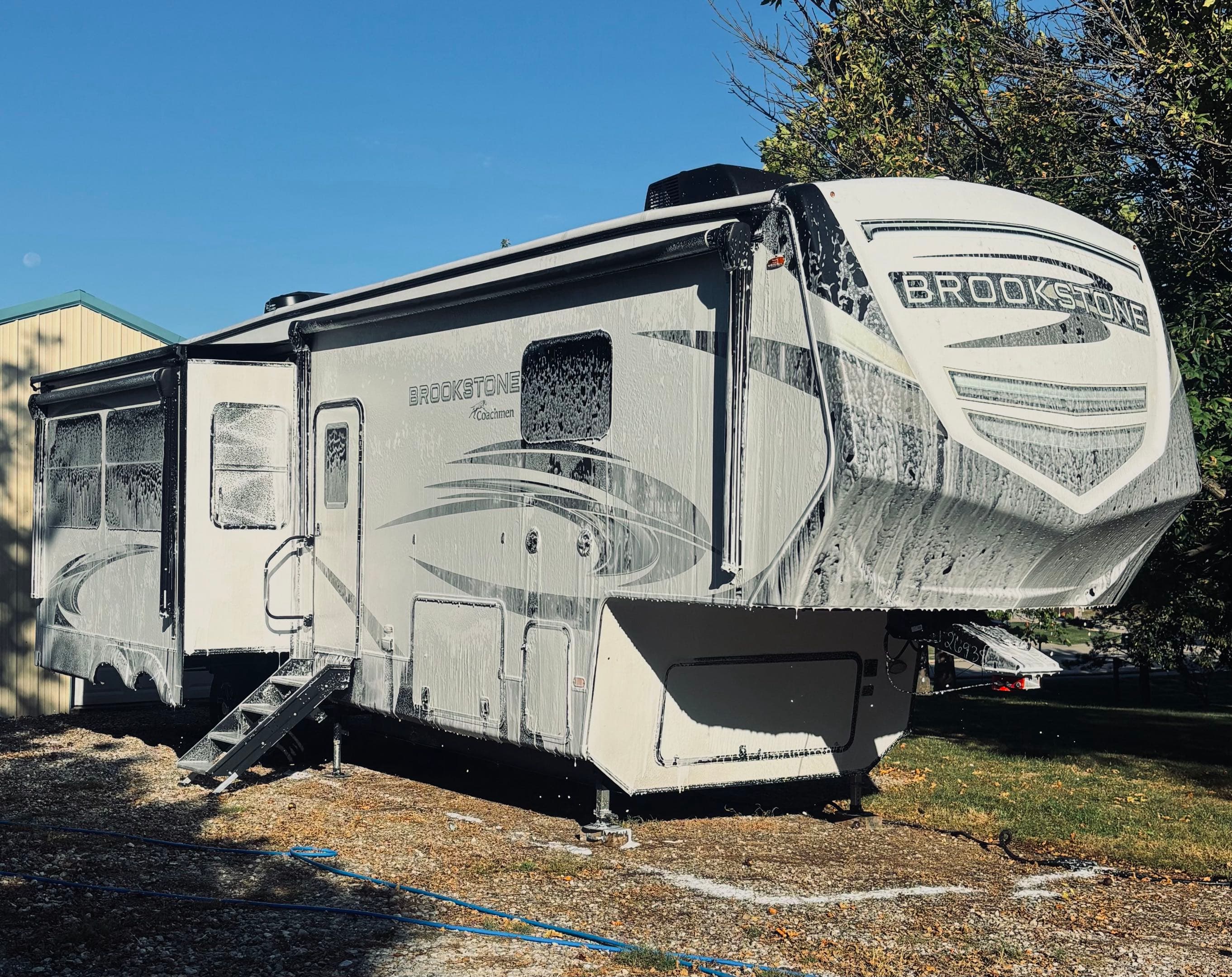 RV DETAILING